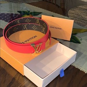 Authentic reversible Louis Vuitton 30mm belt.